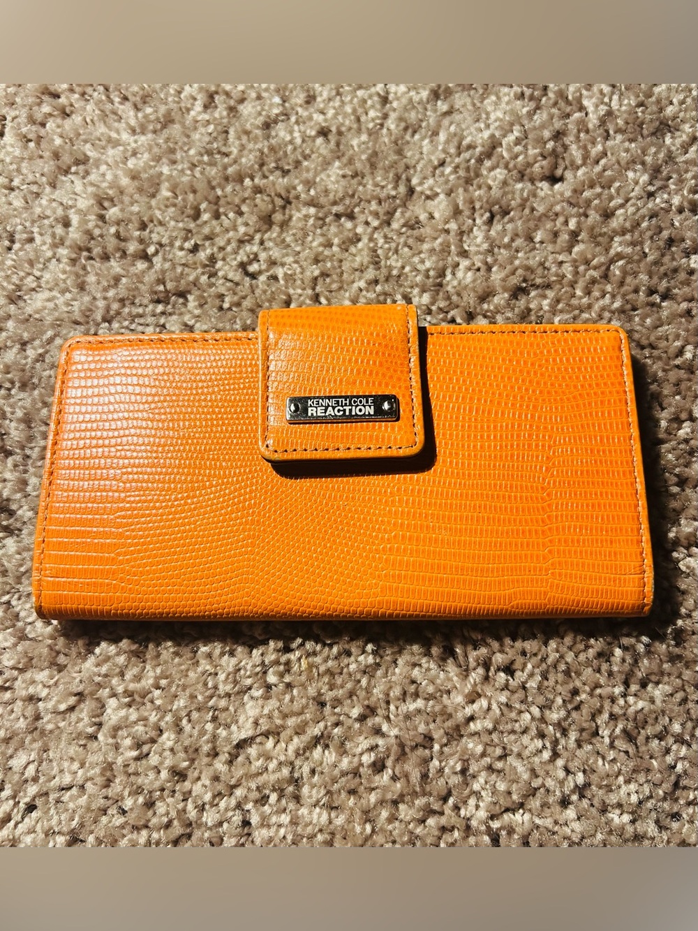 Kenneth Cole Reaction Orange Textured Snap Wallet with Silver Plaque